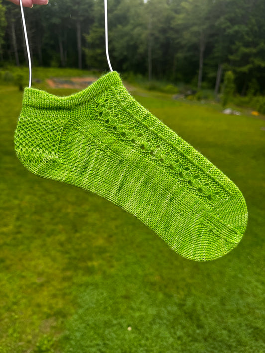 Flume Socks PDF Knitting Pattern - Granite State Yarns
