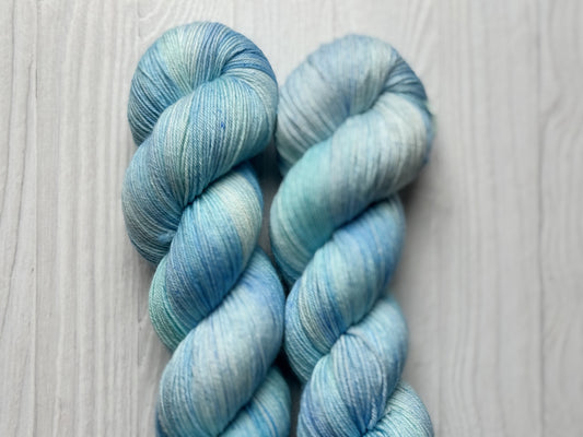 Wintergreen and Snowflake from the Winter Collection 2025